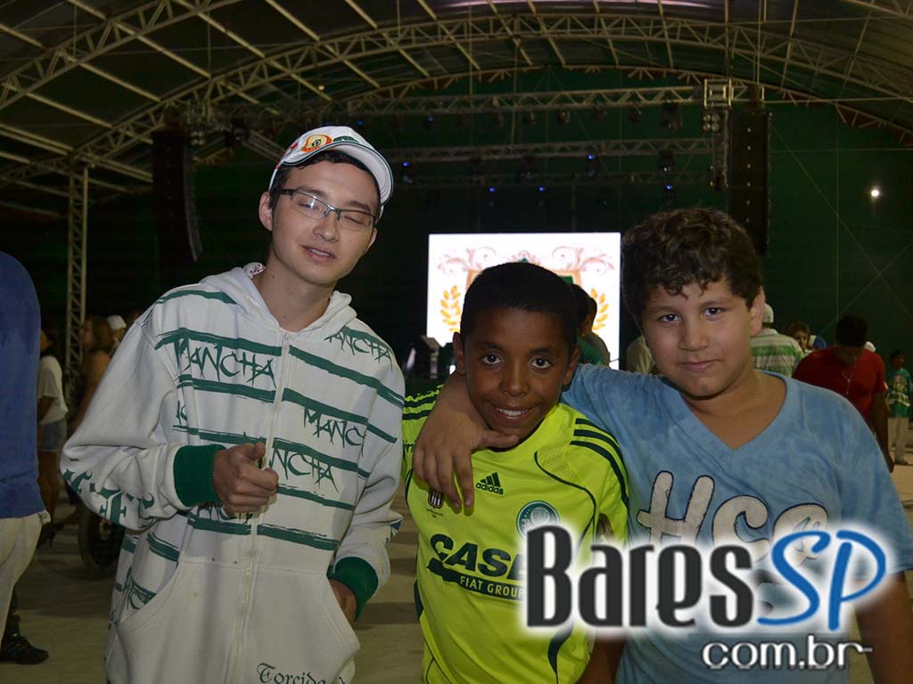 Mr Catra se apresentou no ensaio da Mancha Verde para o Carnaval 2013 Mr Catra se apresentou no ensaio da Mancha Verde para o Carnaval 2013